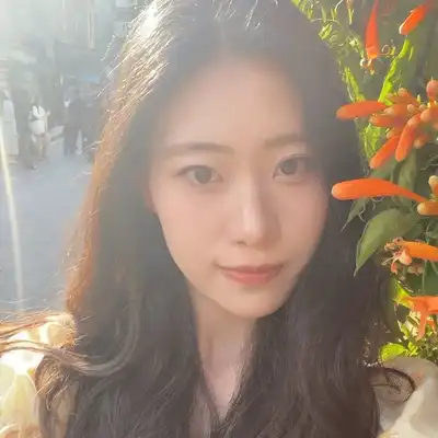 何梓彤